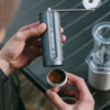 AP_GRINDER_PDP_ATF_7 (預購)AeroPress 愛樂壓 - 隨行手搖磨豆機