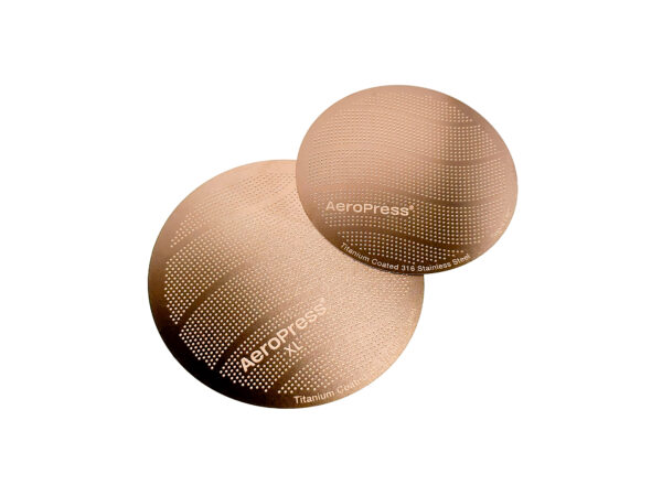 Gold Tone Filter - 1 - Hero - A (預購)AeroPress 愛樂壓 鈦金屬濾網 XL 極細